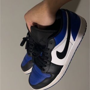 Jordan 1 low royal toe size 10.5